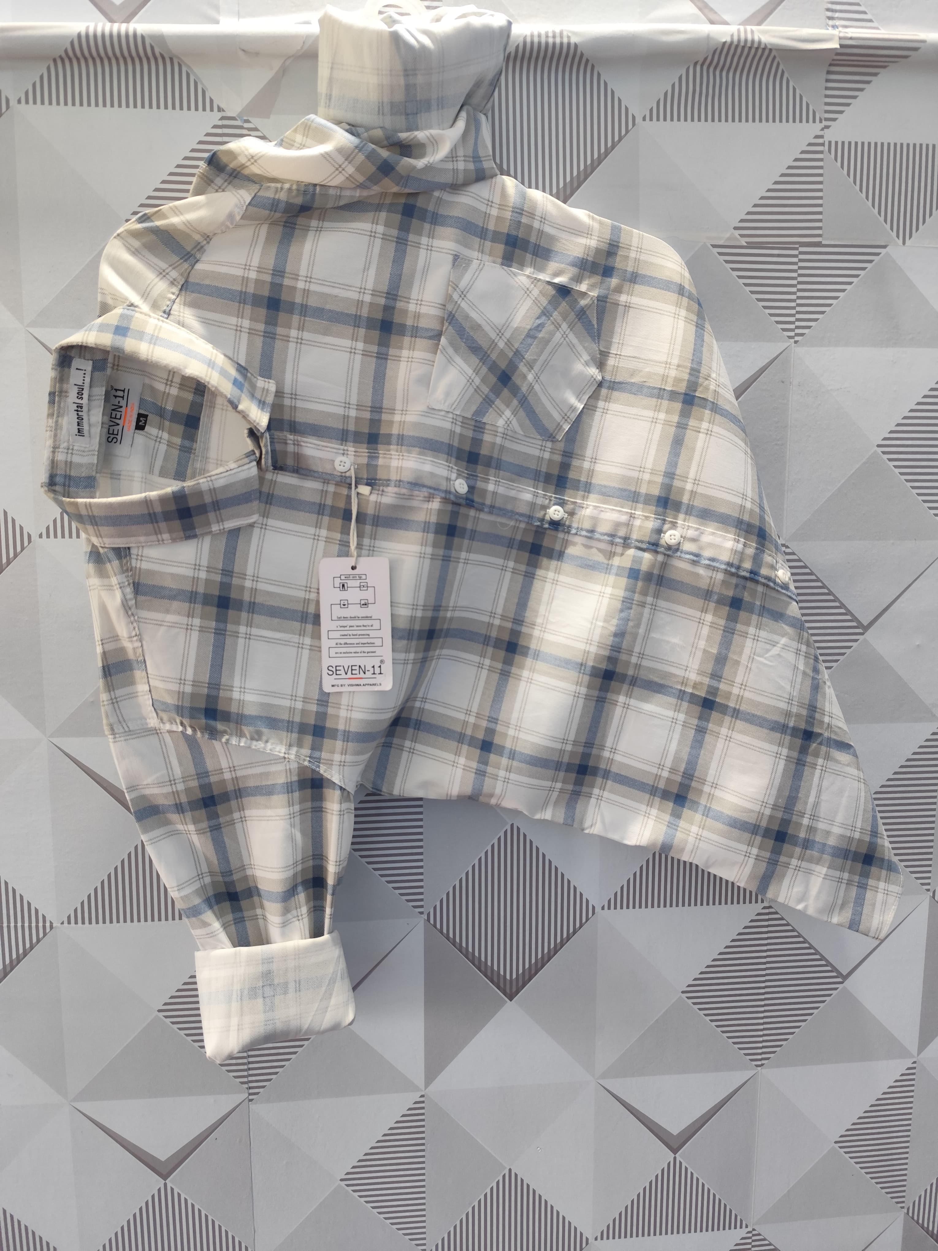 Trendy Men’s Full Sleeve Check Shirt
